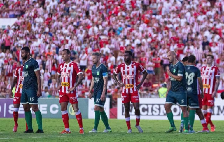 Náutico não passa de um empate sem gols diante do Floresta (CE)