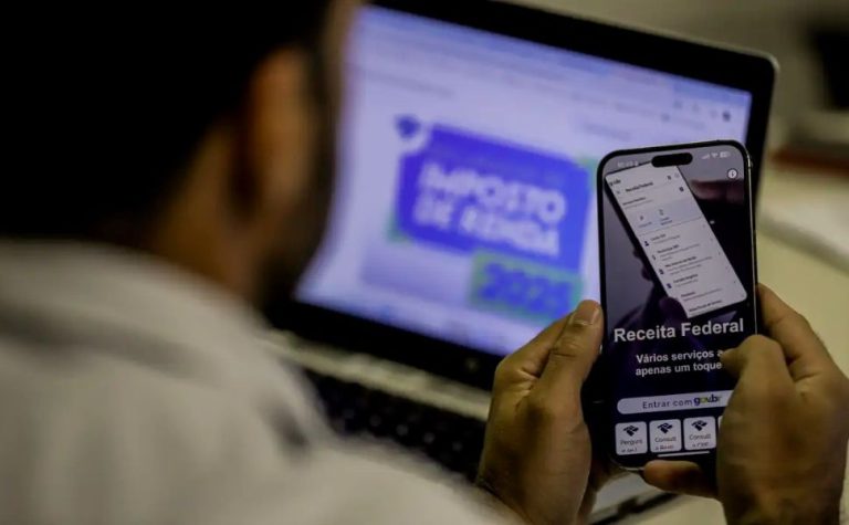 Receita paga R$ 10 bilhões em restituições no 3º lote do IR 2025 nesta quinta-feira