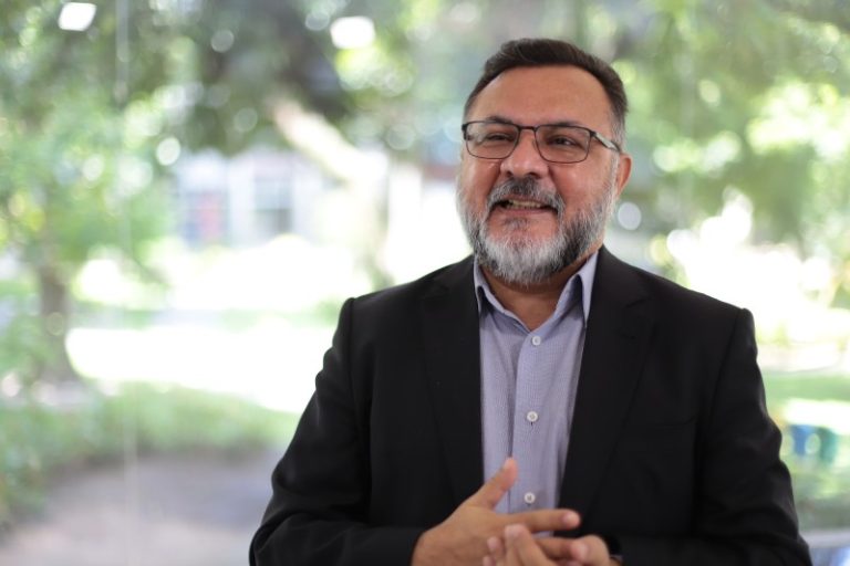 Reitor da Unicap receberá título de Doutor Honoris Causa na França