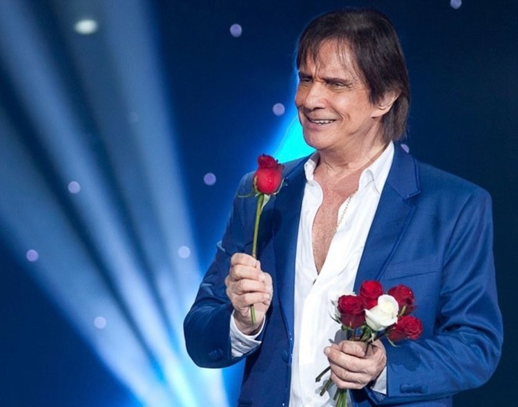 Roberto Carlos volta ao Recife para show no Geraldão
