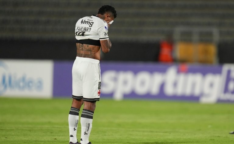 Sul-Americana: Vasco é praticamente eliminado após goleada, e Bahia se complica