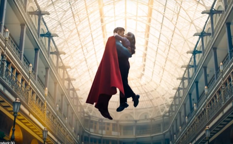 ‘Superman’ tem cena de beijo cortada na Índia por ser considerada ‘sensual demais’