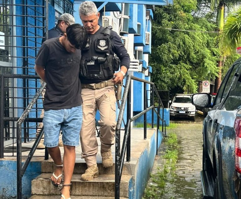 Suspeito de assassinar a jovem Sarah Beatriz é entregue à polícia pelo próprio pai