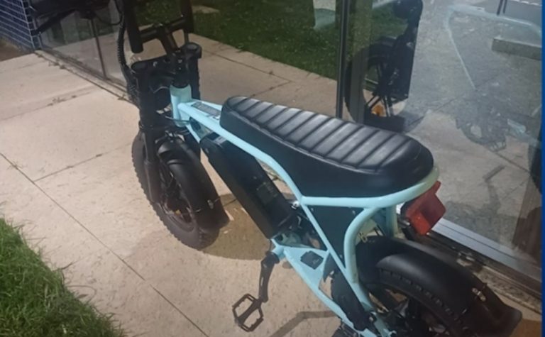 Última bicicleta elétrica roubada em invasão na Praia da Costa é recuperada