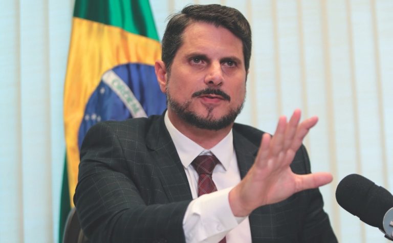 Acordo pode suspender mandato de Marcos Do Val