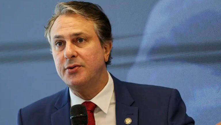 Camilo Santana cumpre agenda no Recife