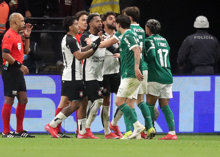 Corinthians vive semana de decisões dentro e fora de campo: dérbi e votação de impeachment