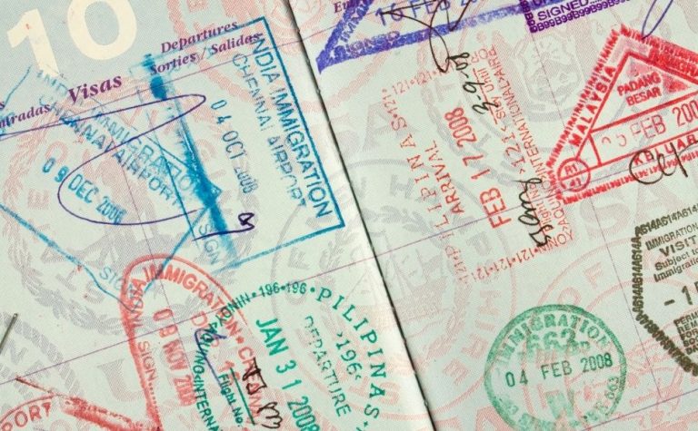 Europa vai trocar carimbo no passaporte por sistema eletrônico