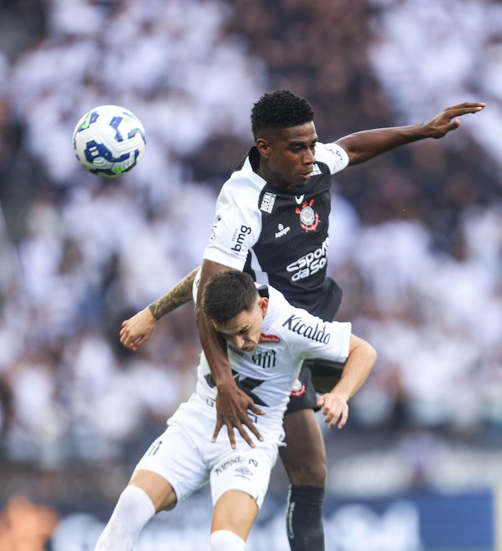 Fifa proíbe Corinthians de registrar reforços por dívida referente à compra de Félix Torres