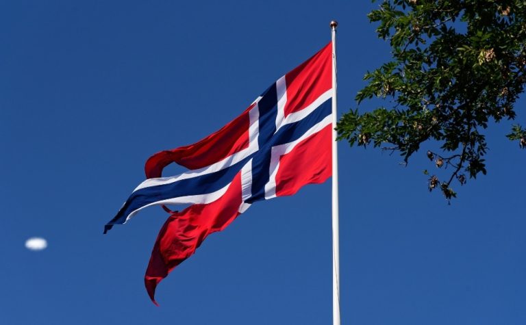 Filho da princesa da Noruega é acusado de quatro estupros