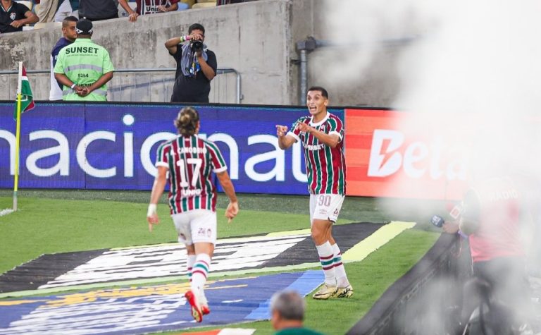 Fluminense supera Fortaleza com brilho de Serna e Fábio bate recorde de jogos