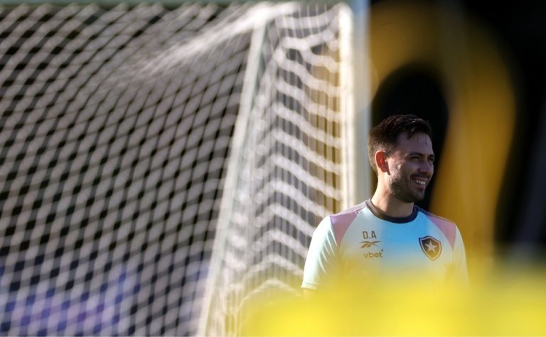Fogão busca reação após eliminação da Libertadores