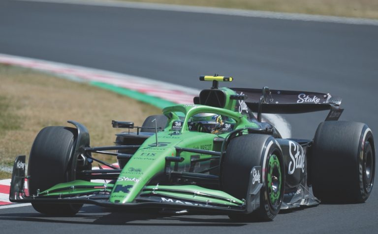Fórmula 1: carros voltam à pista após férias