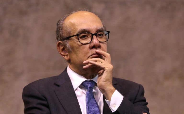 Gilmar nega ter conversado com Bolsonaro, após ter sido citado em mensagem