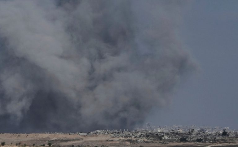 Israel bombardeia Gaza e anuncia morte de porta-voz do Hamas