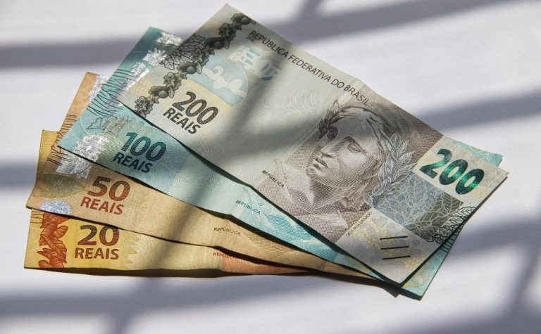 Governo começa a transferir empréstimos antigos para app do consignado