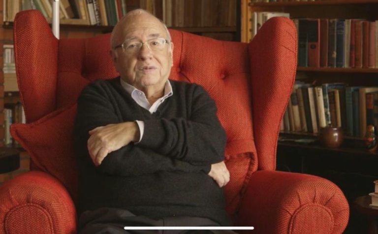 Luis Fernando Verissimo é internado em UTI em hospital de Porto Alegre