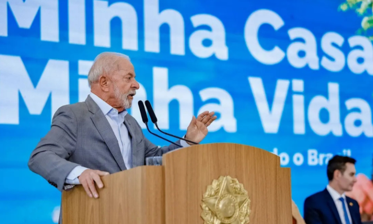 Lula pressiona ministros por solução para crédito habitacional da classe média