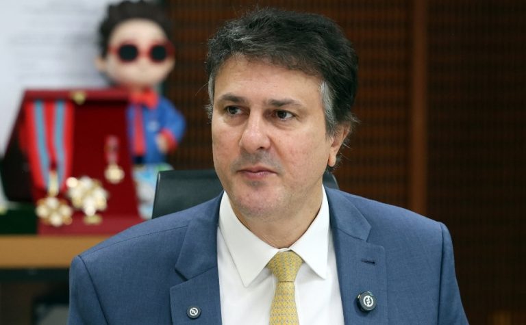 MEC irá suspender vestibular e vetar ampliação de cursos de medicina mal avaliados