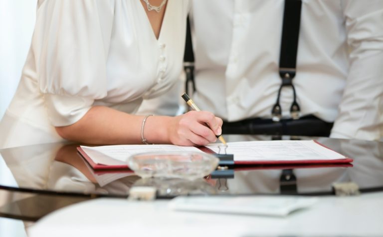 Mais de 2 mil buscam cartórios para fazer contratos de pré-casamento
