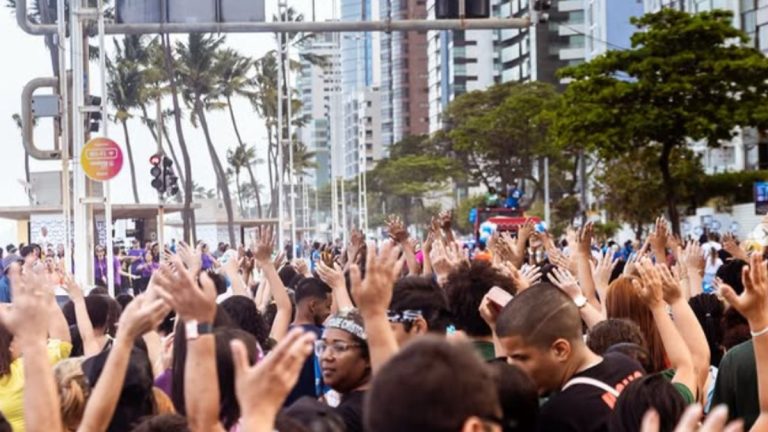 Marcha Para Jesus espera reunir 60 mil fiéis na Avenida Boa Viagem neste sábado