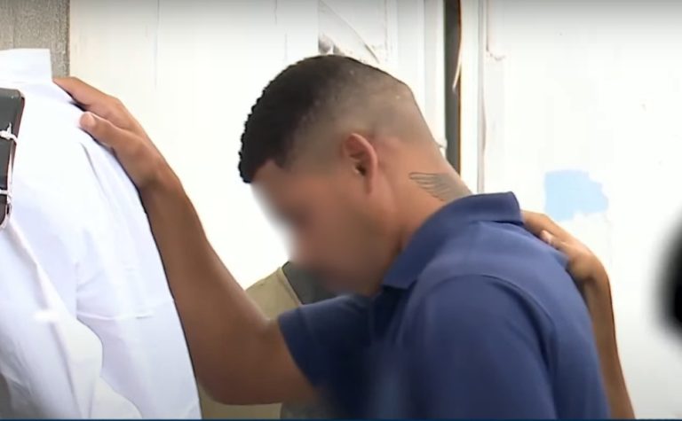 Motorista de app disfarça e rouba dinheiro do bolso de frentista na Serra