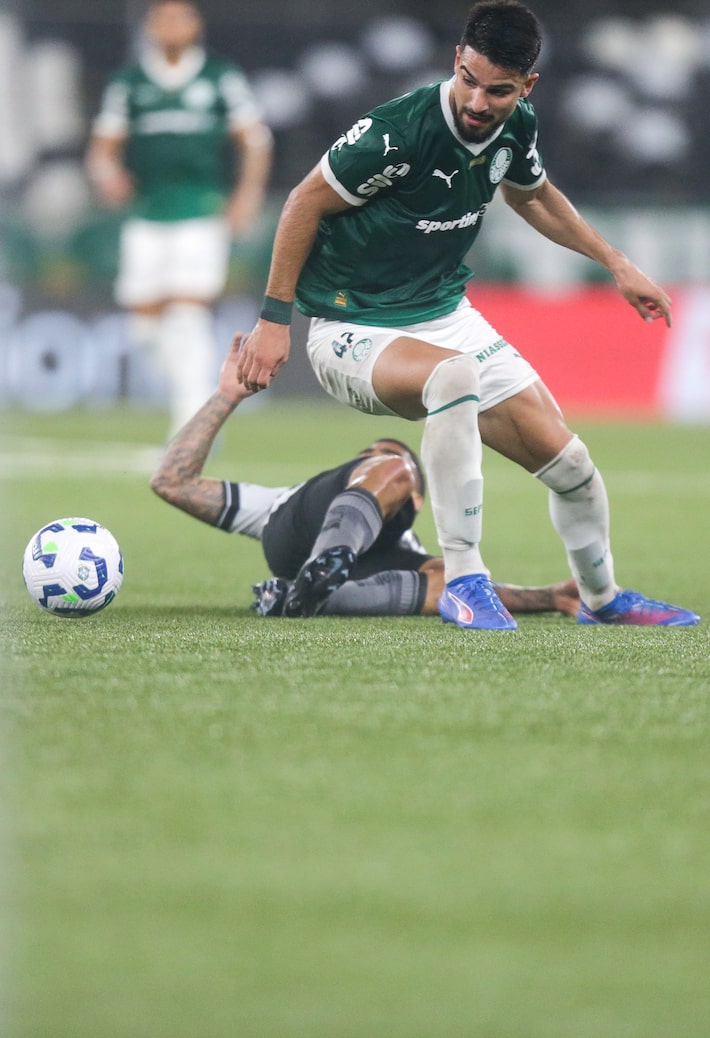Palmeiras: Flaco López aparece em lista de pré-convocados na Argentina e pode jogar com Messi