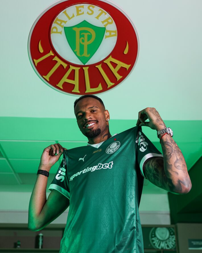 Palmeiras oficializa o goleiro Carlos Miguel, ex-Corinthians