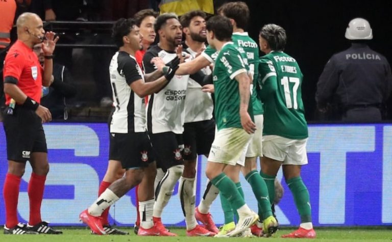 Palmeiras tem três viradas em mata-matas contra o Corinthians; relembre