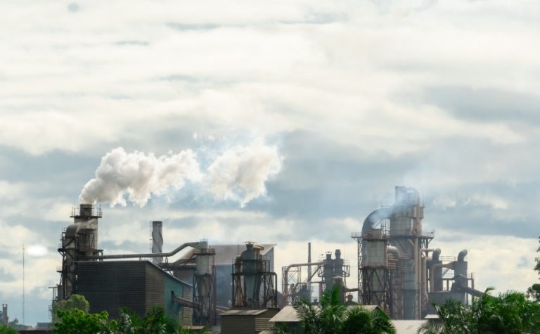 Parcela mais rica do Brasil contribui 7 vezes mais com crise climática