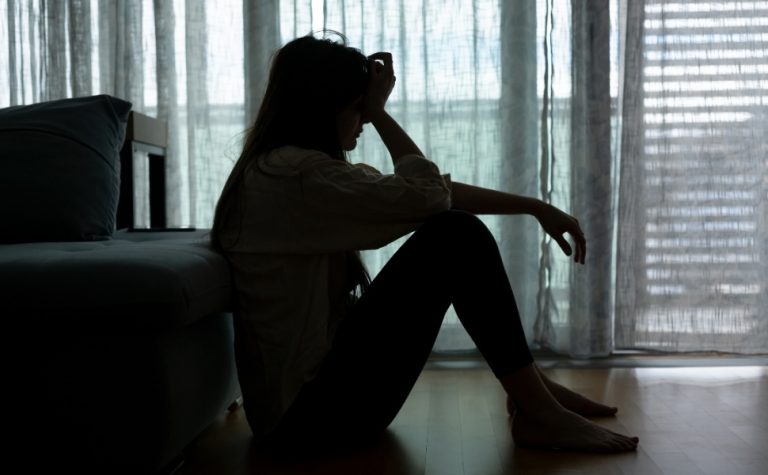 Pessoas com lembranças de vidas passadas têm mais ansiedade e depressão, diz estudo