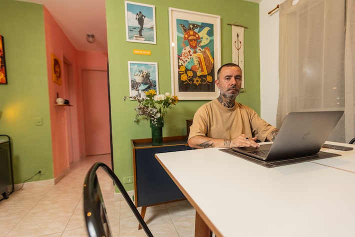 Por que cada vez mais gente mora sozinha no Brasil? Em quais Estados isso é mais comum?