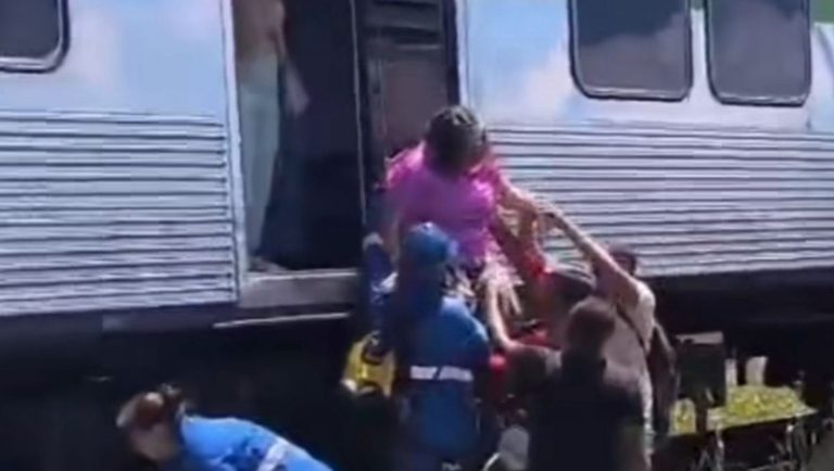 Problemas na rede aérea fecham a Linha Sul do Metrô do Recife