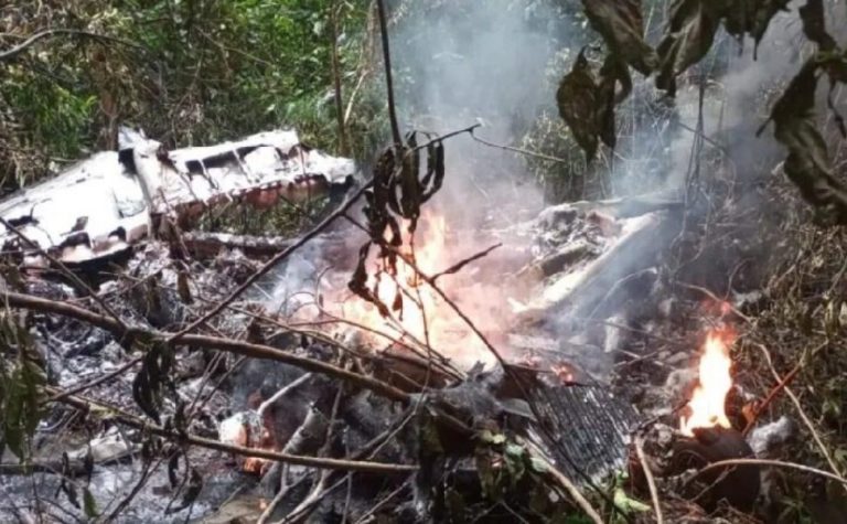 Quatro pessoas morrem após queda de avião na floresta amazônica colombiana