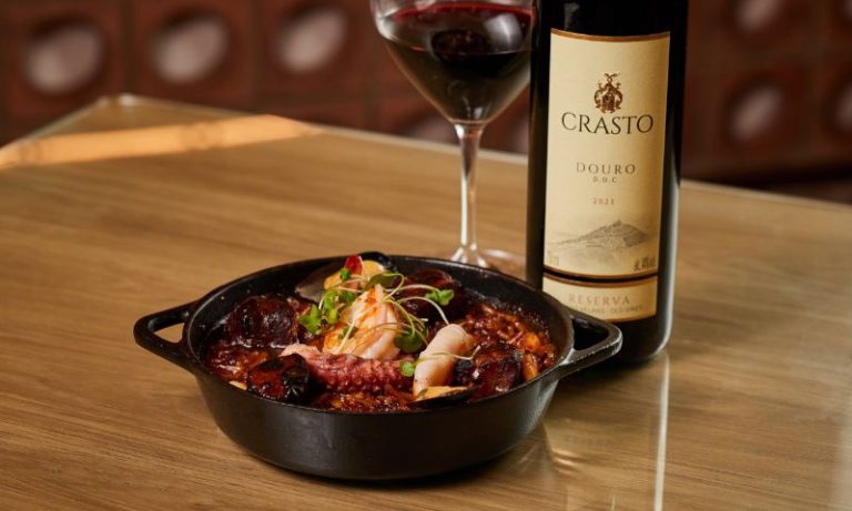 RioMar promove experiências com vinhos, pratos especiais e música nos restaurantes