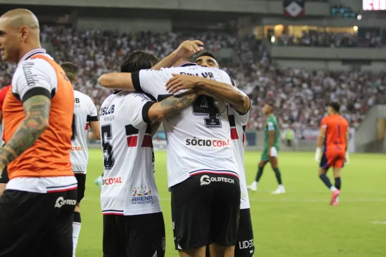 Santa Cruz fica no empate jogando em casa contra o Altos