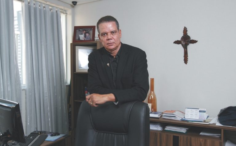 Sindicatos preparam prêmios aos filiados após perder renda. Entenda