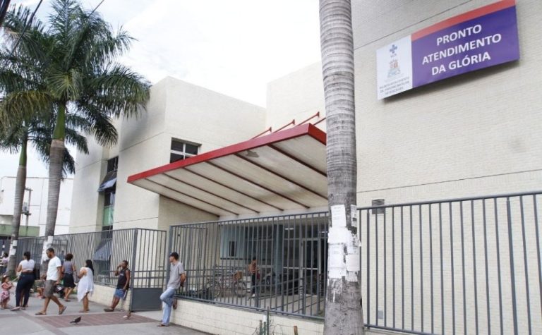 Suspeito de agressão pula de janela de PA, é espancado e acaba preso em Vila Velha