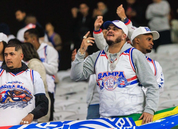 Torcida do Bahia canta ‘Corinthians falido’ em plena Neo Química Arena; confira os memes da partida