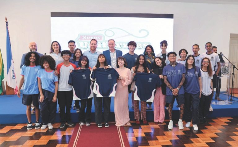 Uniforme vai mudar para 200 mil alunos da rede estadual a partir de 2026