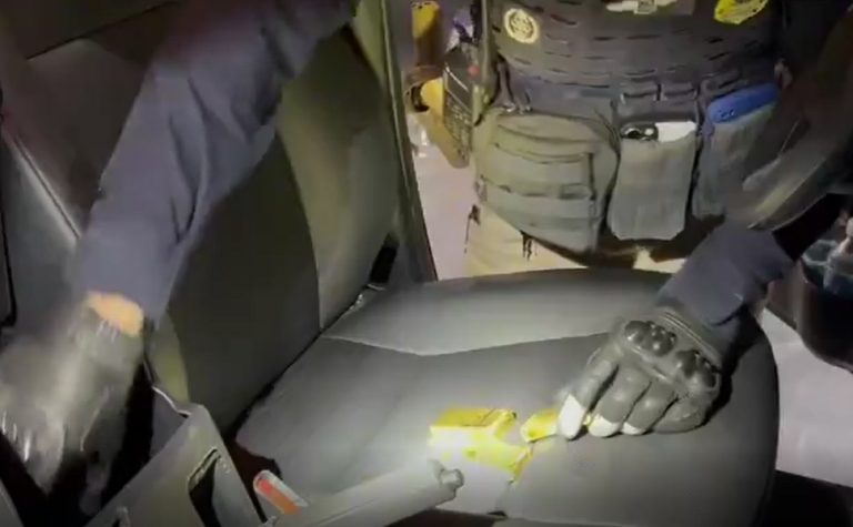VÍDEO | Veja onde estavam escondidos R$ 62 mi em barras de ouro dentro de picape