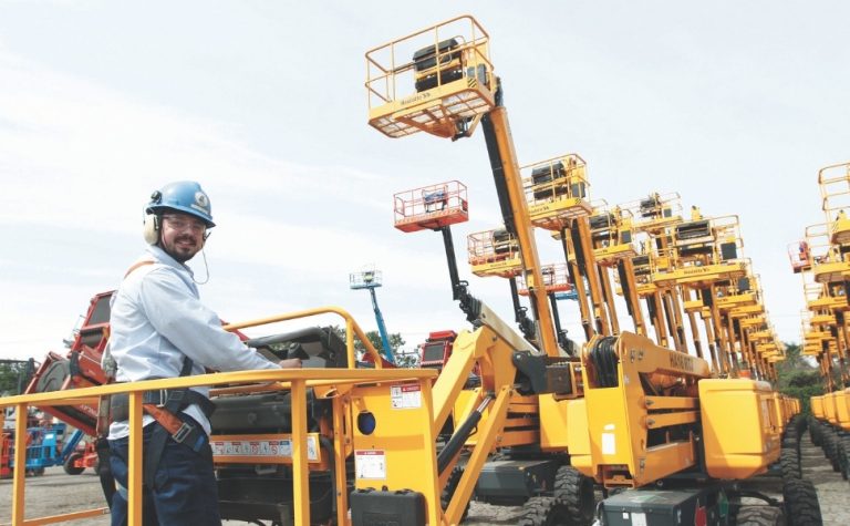 Vai faltar engenheiro no mercado e empresas pedem mudanças em cursos