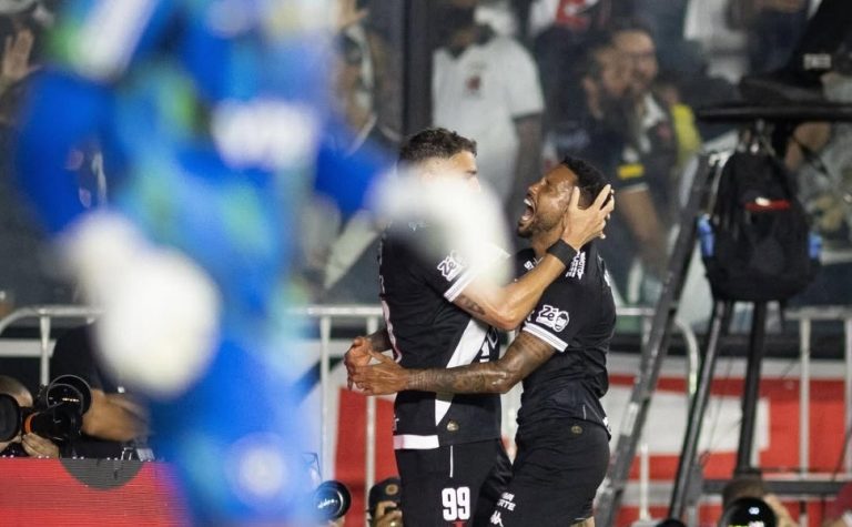 Vasco e Botafogo fazem jogo eletrizante e ficam no empate na Copa do Brasil