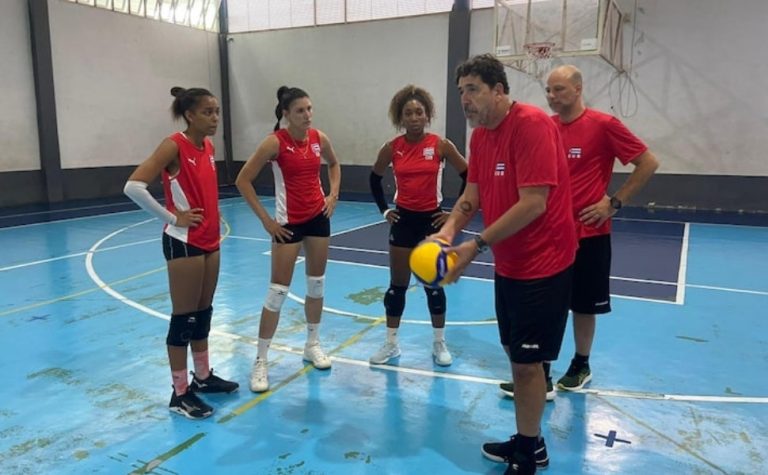 Vôlei de Cuba aposta em técnico brasileiro para tentar voltar à Olimpíada