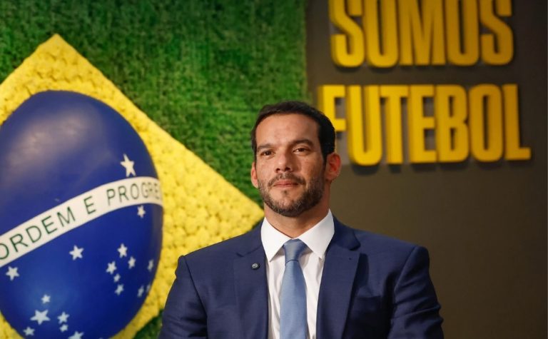 Xaud garante impedimento semiautomático em 2026 e quer vaga extra na Libertadores