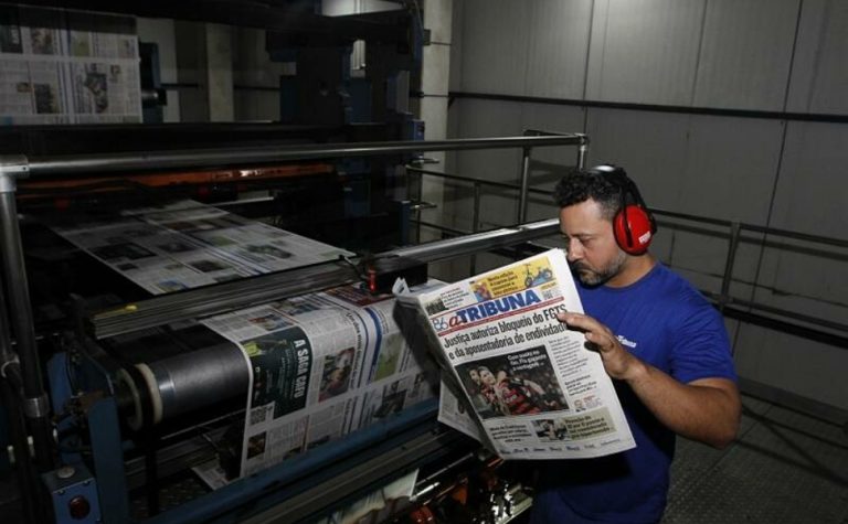 A Tribuna: 87 anos no dia a dia dos capixabas