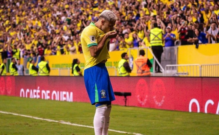 Andreas Pereira é chamado por Ancelotti para jogo do Brasil na Bolívia