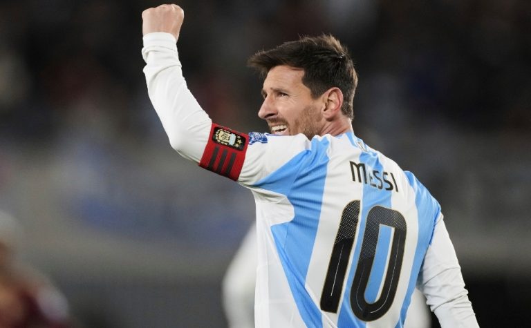 Após gols e festa, Messi volta a colocar em dúvida sua participação na Copa