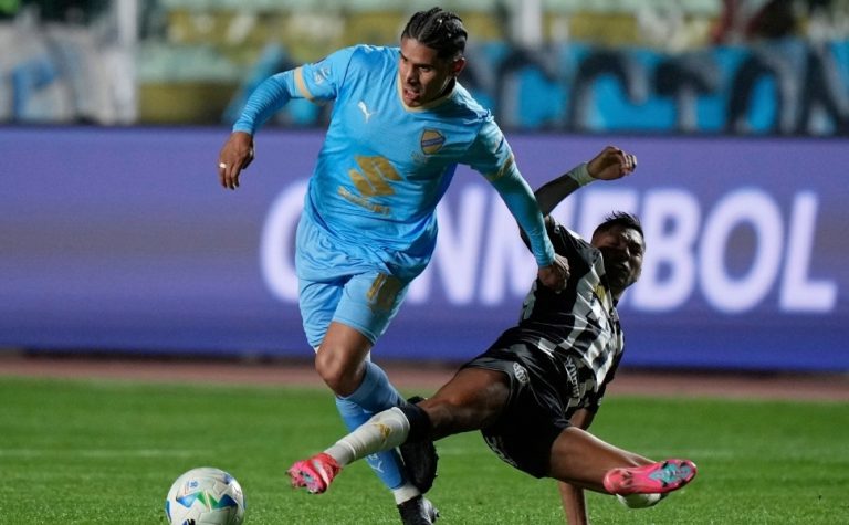 Atlético abre 2 a 0, joga com um a mais e cede empate ao Bolívar na Sul-Americana