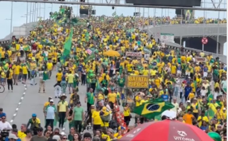 Ato Bolsonarista interdita trânsito e ocupa Terceira Ponte neste 7 de setembro